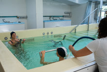 Load image into Gallery viewer, Douche sous marine en eau thermale